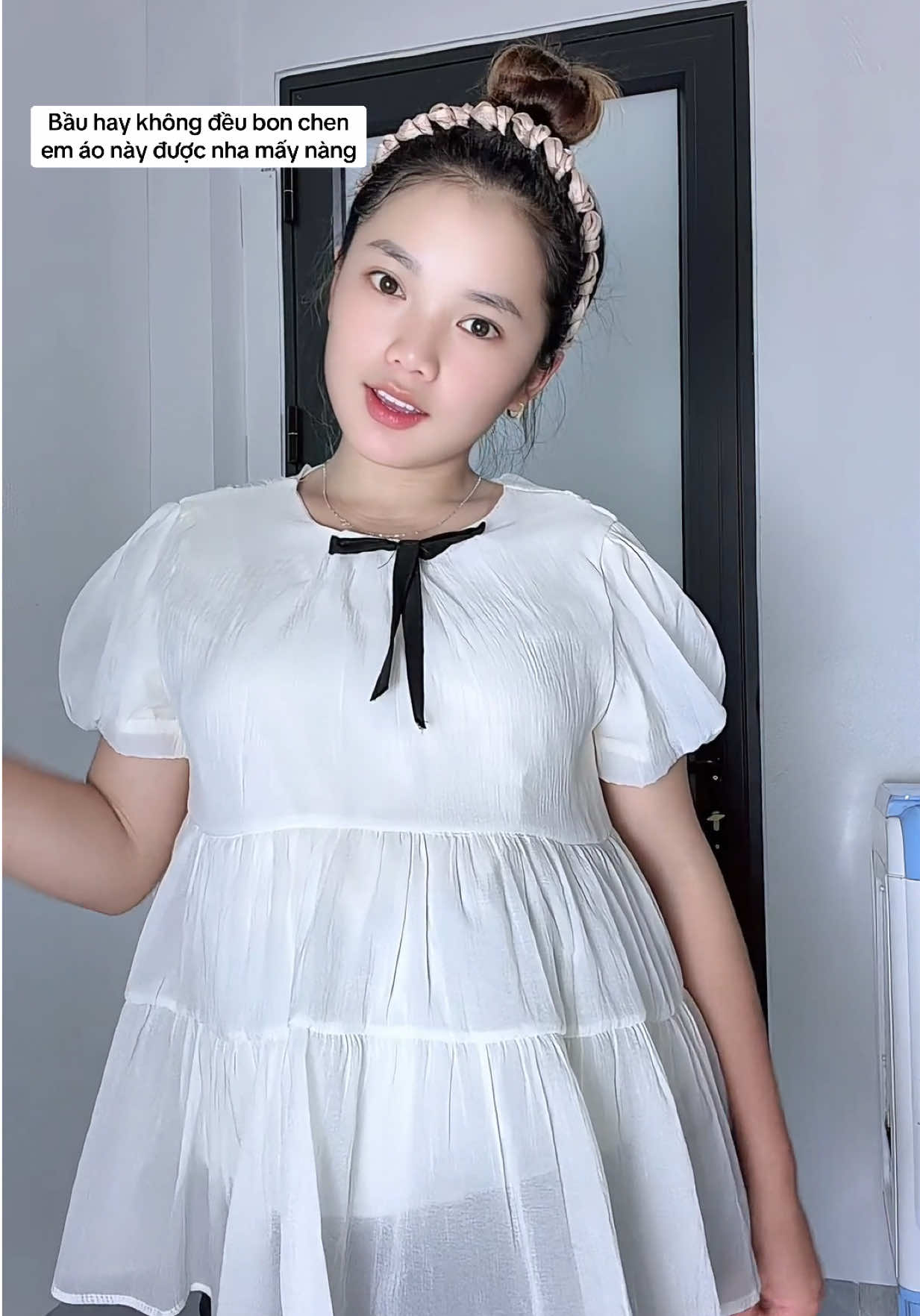 @Hoàng Yến 🌹
