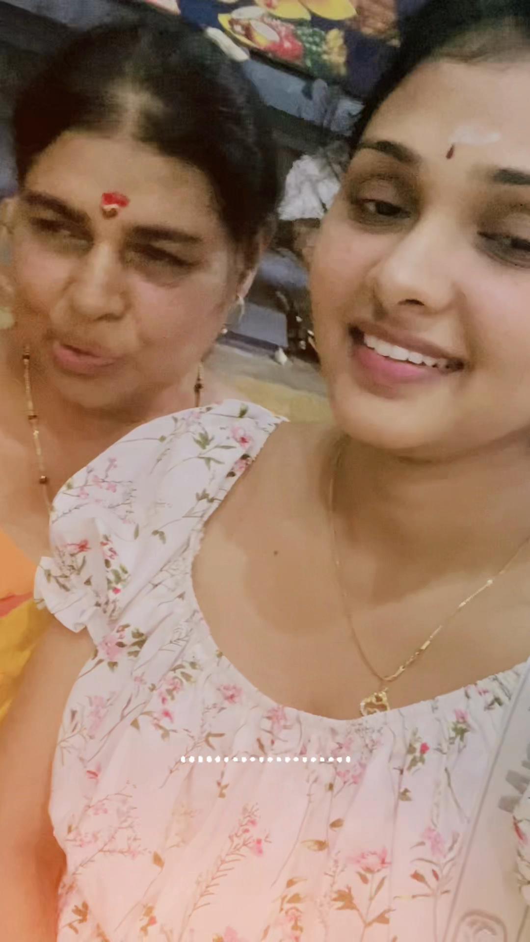 @Niroja