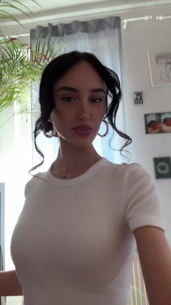 @Sharona𖣂