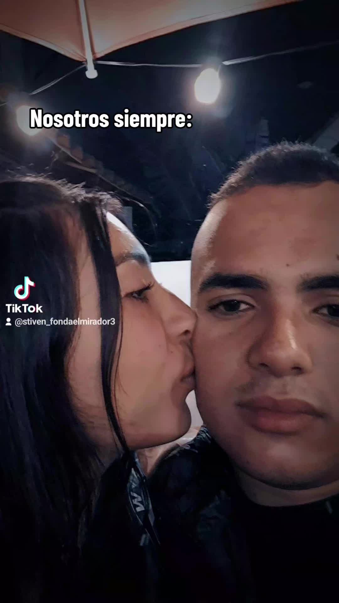 @Gómez