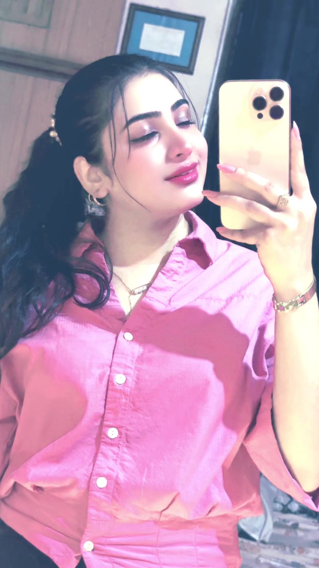 @🎤 𝓣𝓻𝓮𝓷𝓭𝔂 𝓖𝓲𝓻𝓵 🎤