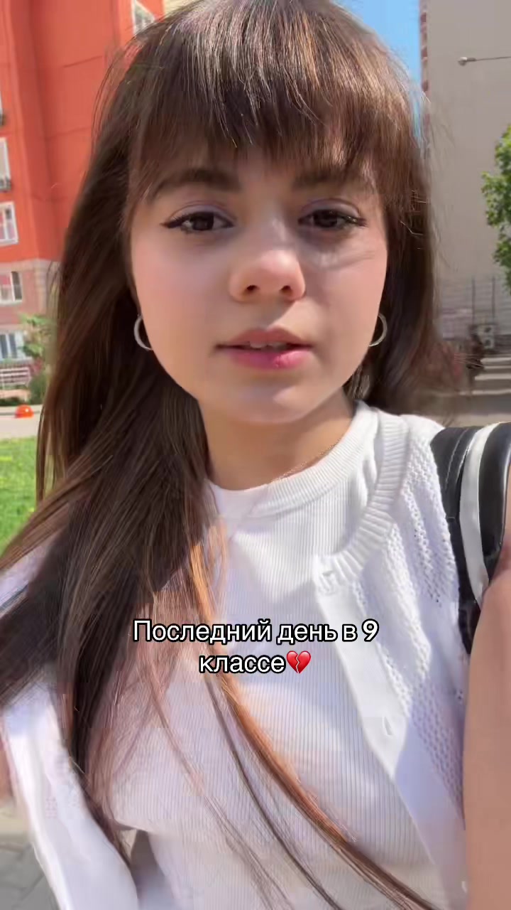 @Lucy_Lee