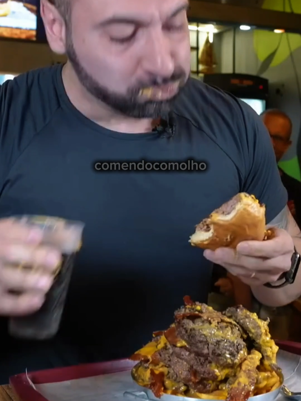 @comendo com olho