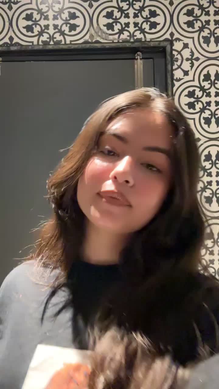 @Aastha🤍