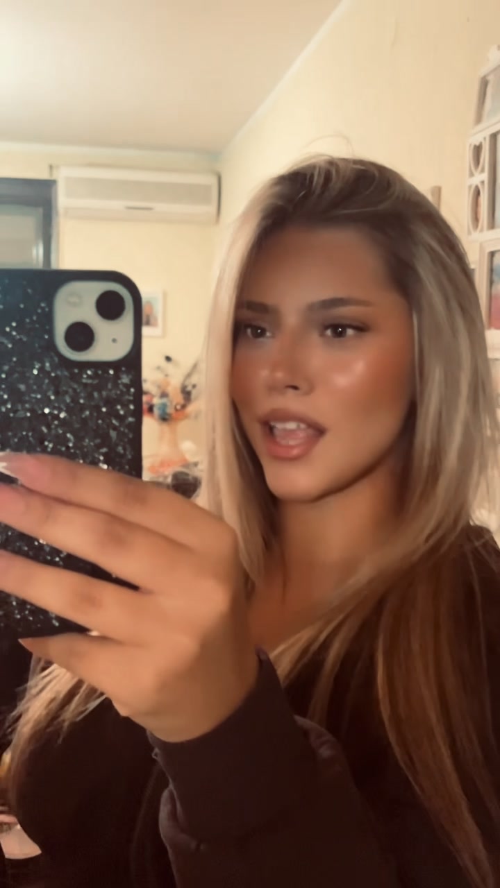 @🦋