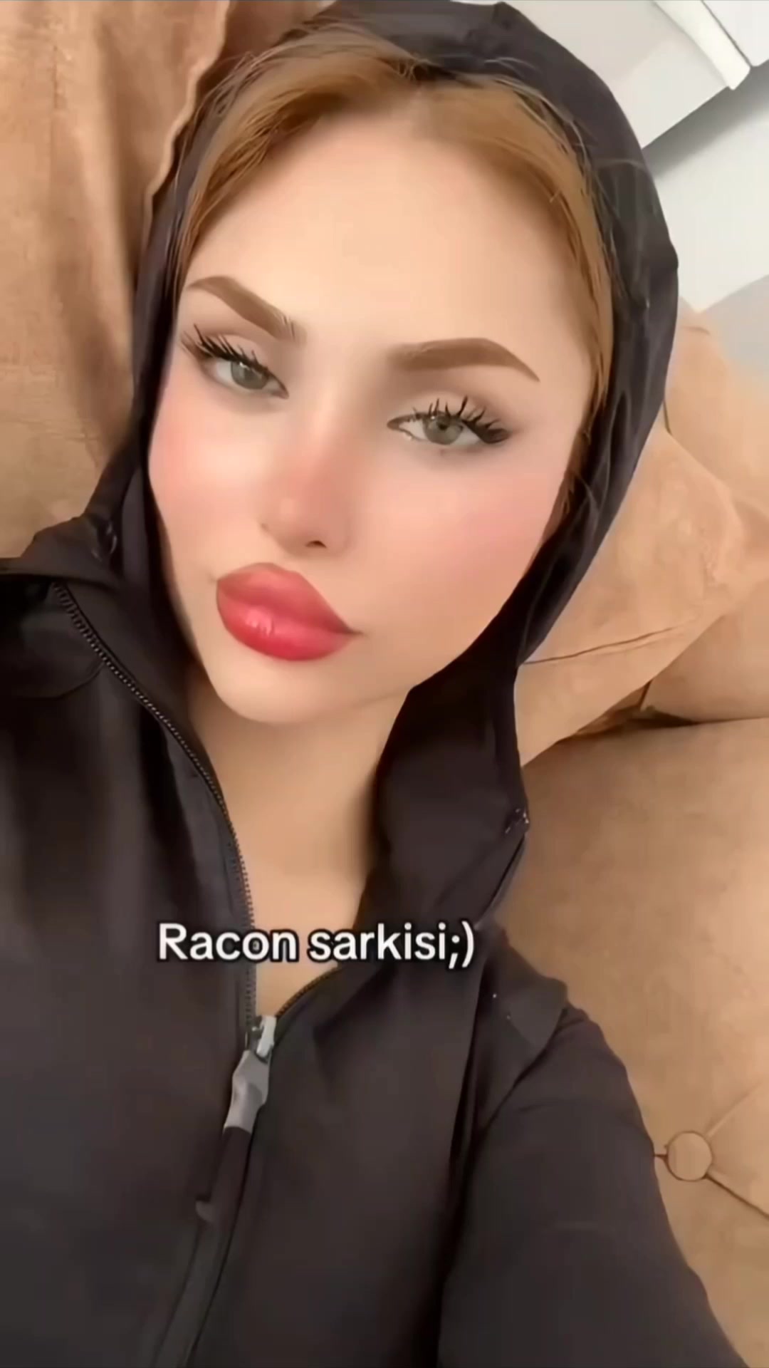 @Esra
