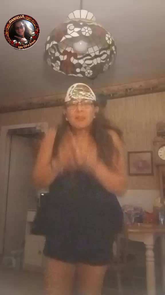 @🖤❤️🤟REBEL Danielle Cerda772