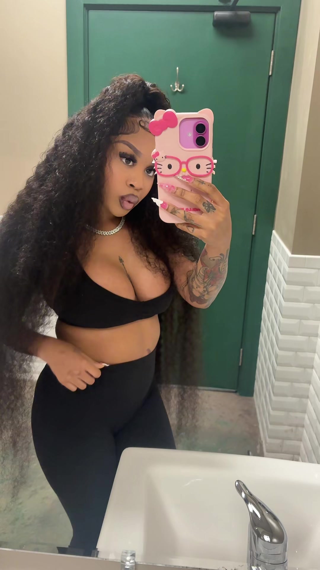 @Mia🥰