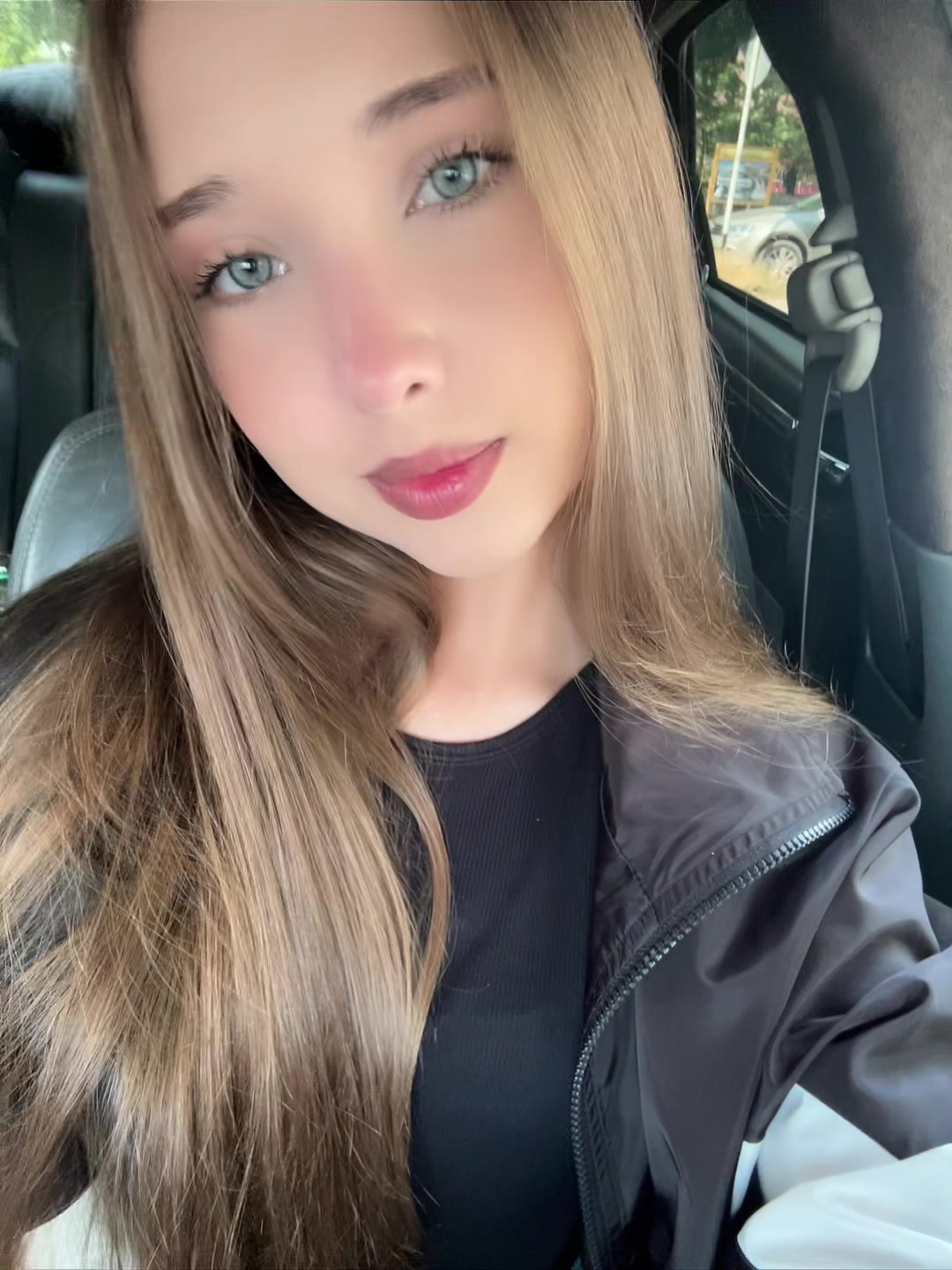 @анастасиська