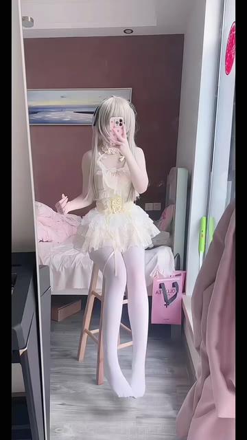 @Silk_n_pussy