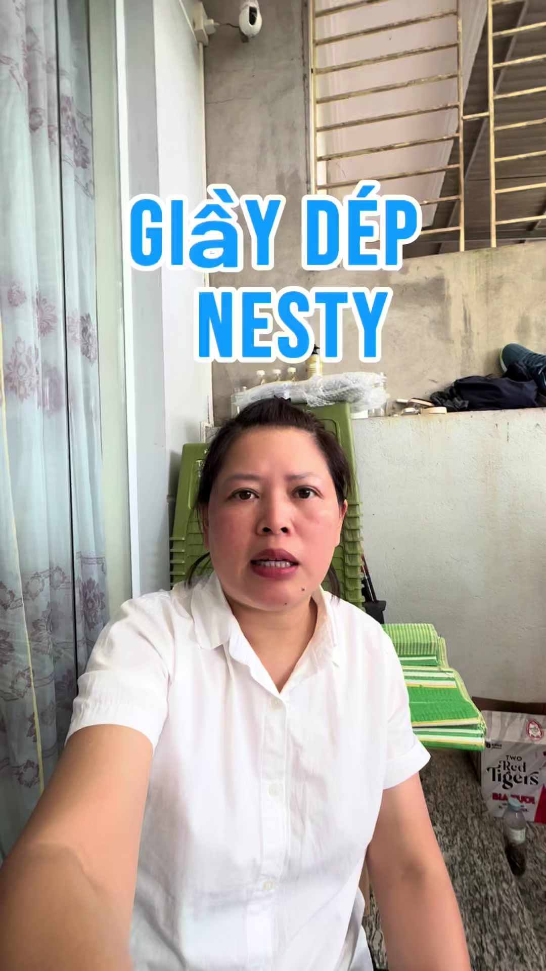 @C&ocirc; Huyền Ngữ Văn