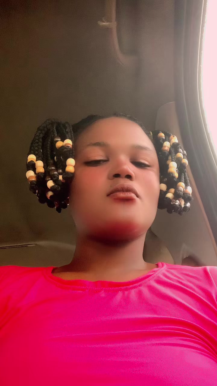 @Anikeade💕💕🥹