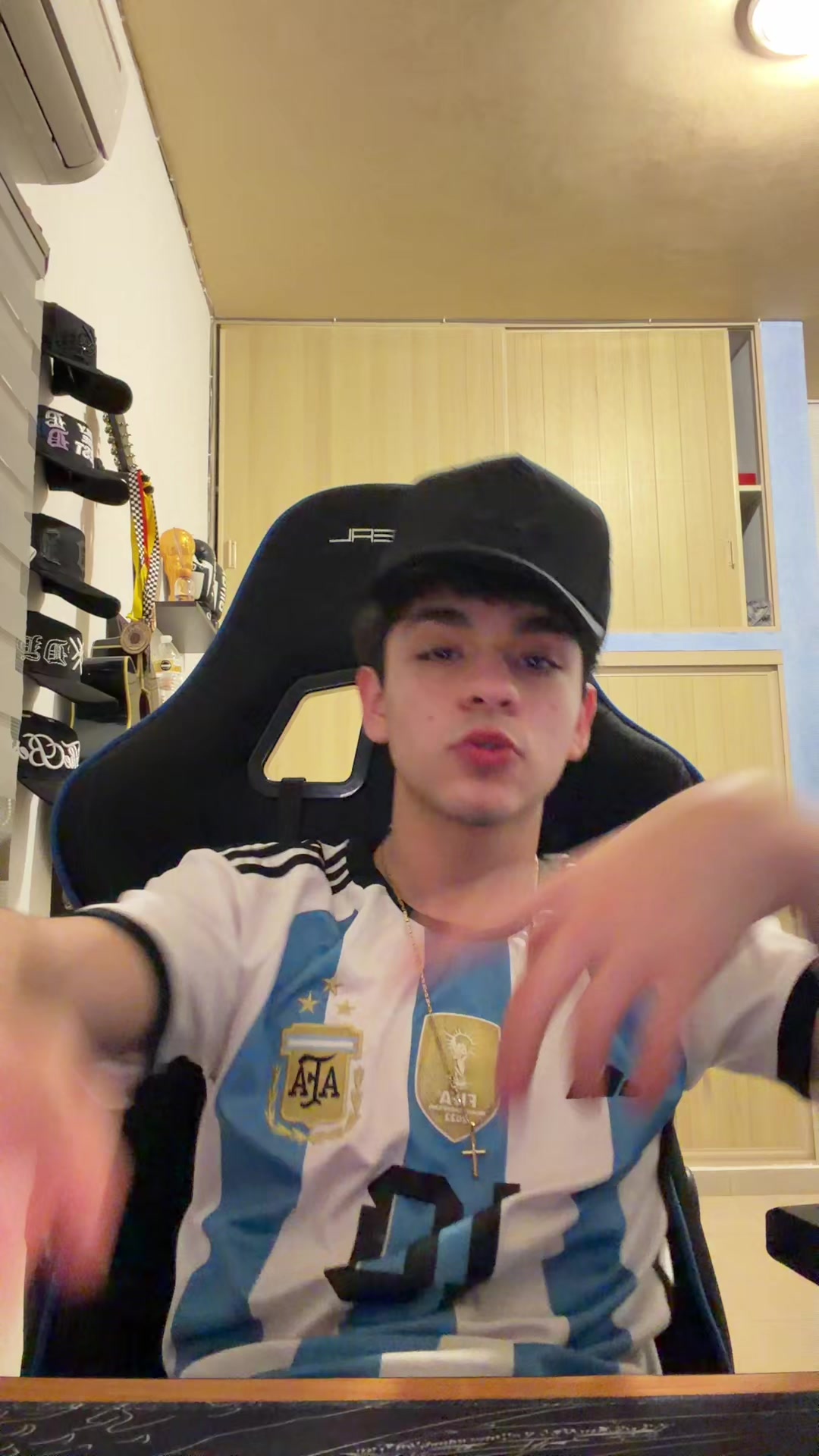 @Leonel Lara