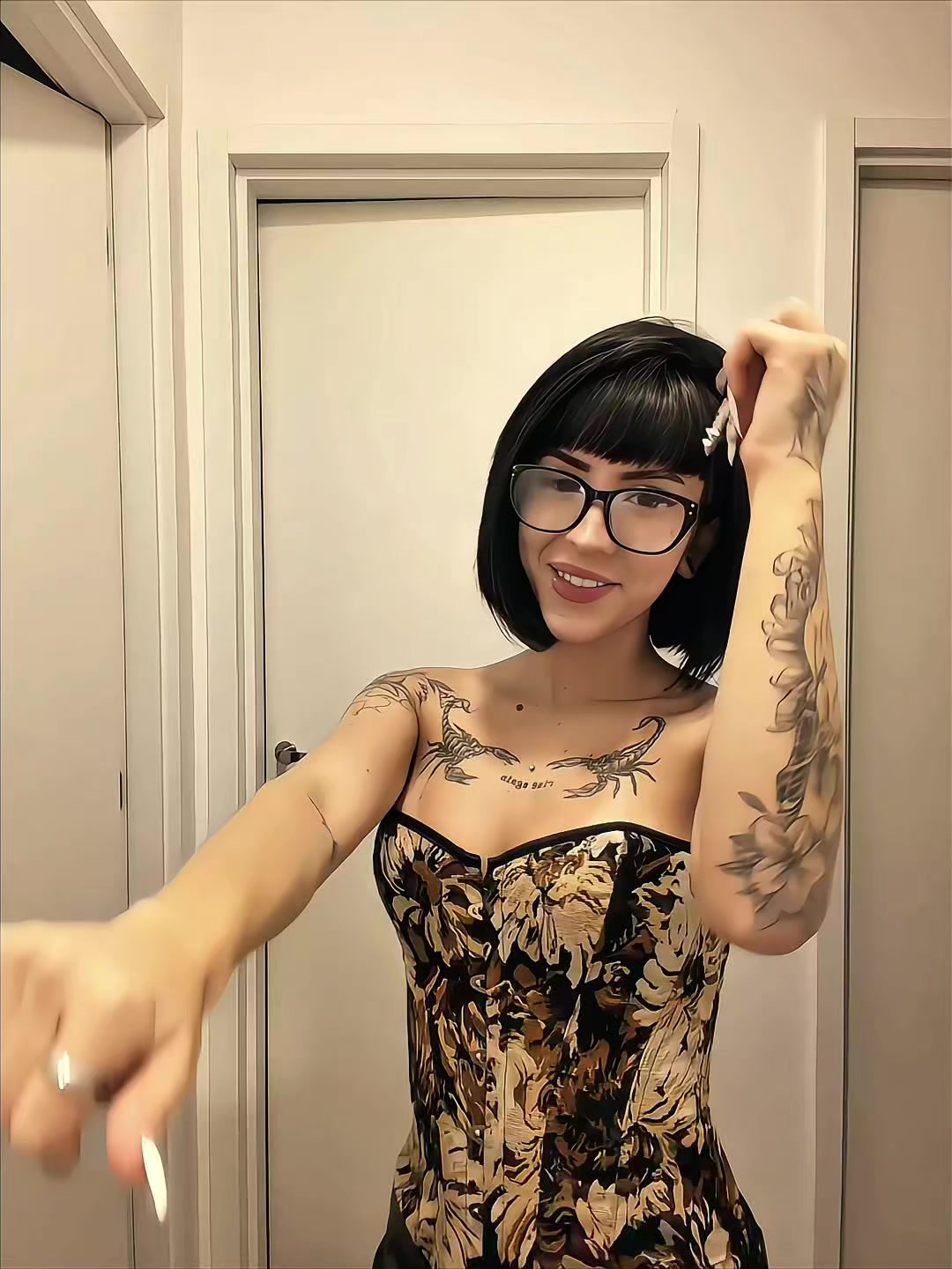 @MODELOS_CUT
