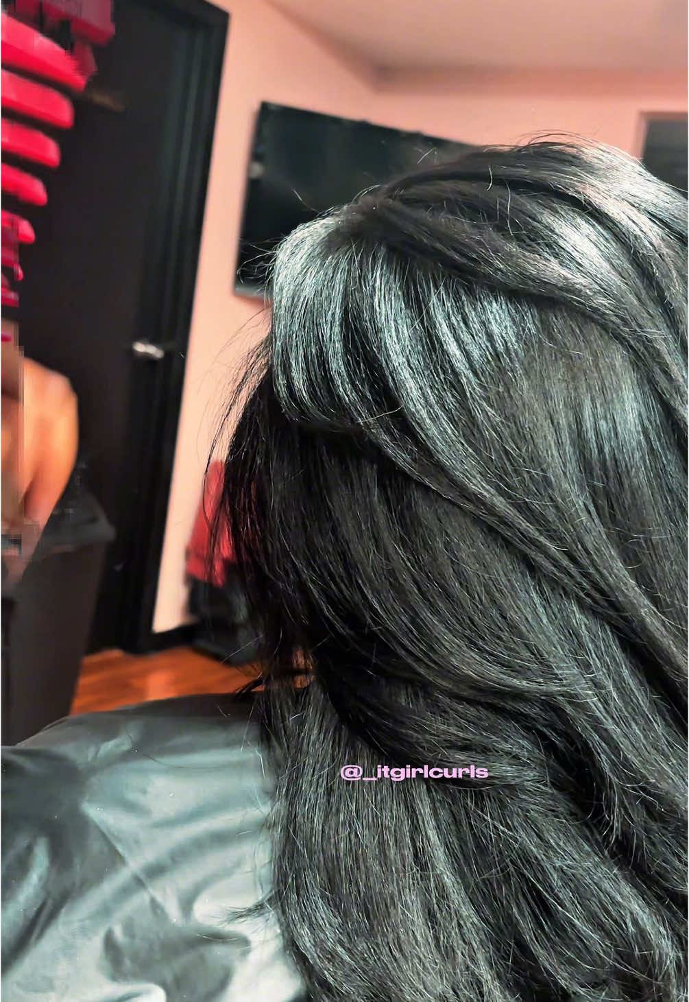 @Indy’s #1 Natural Stylist ✴︎