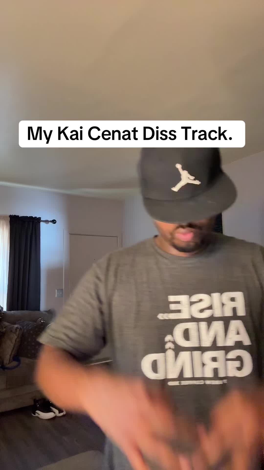 @Maequn02