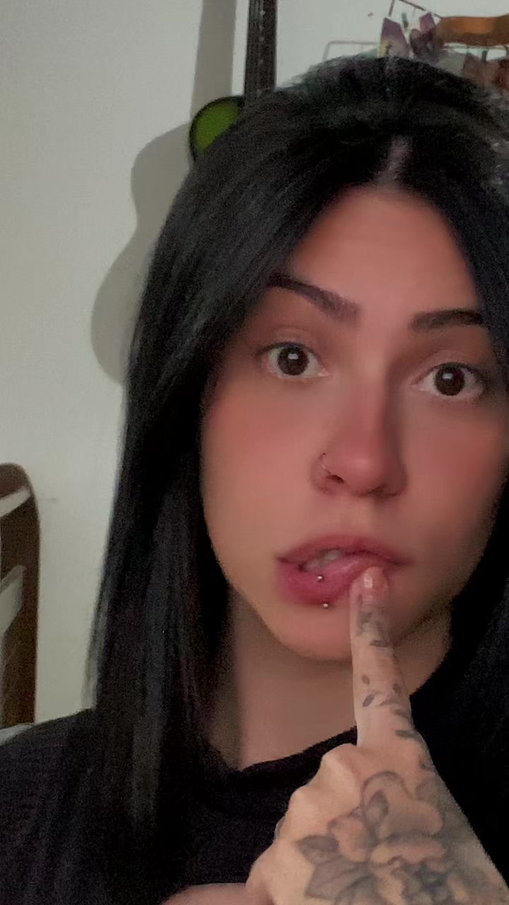 @B Á H