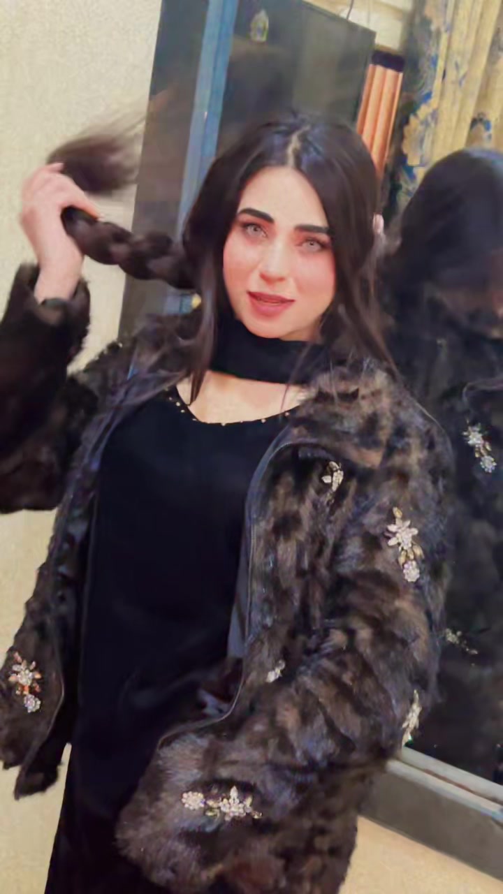 @Bewafa queen 👑