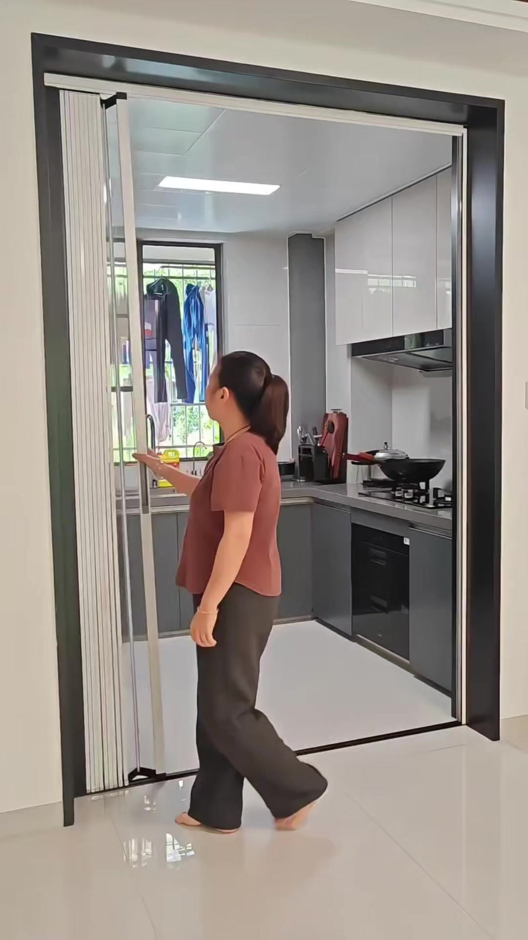 @Shopsavvy28