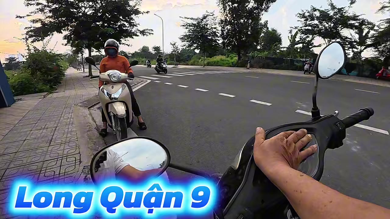 @Long Quận 9