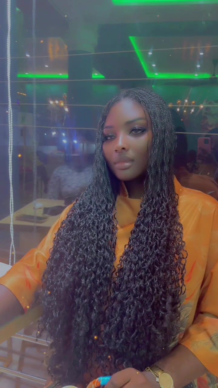 @Akosuafrimpomaa