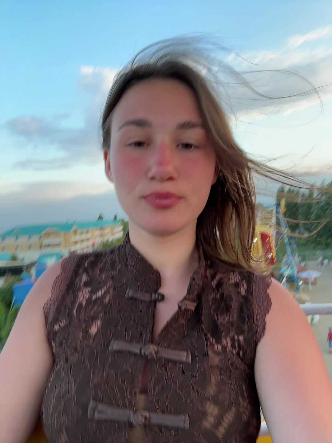 @𝐯𝐢𝐯𝐢