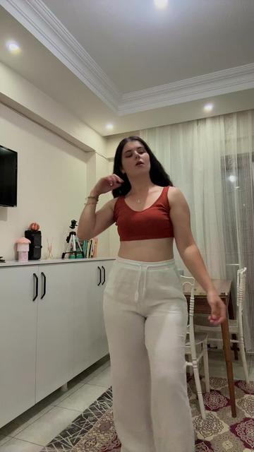@G&uuml;lnur Kırmızı