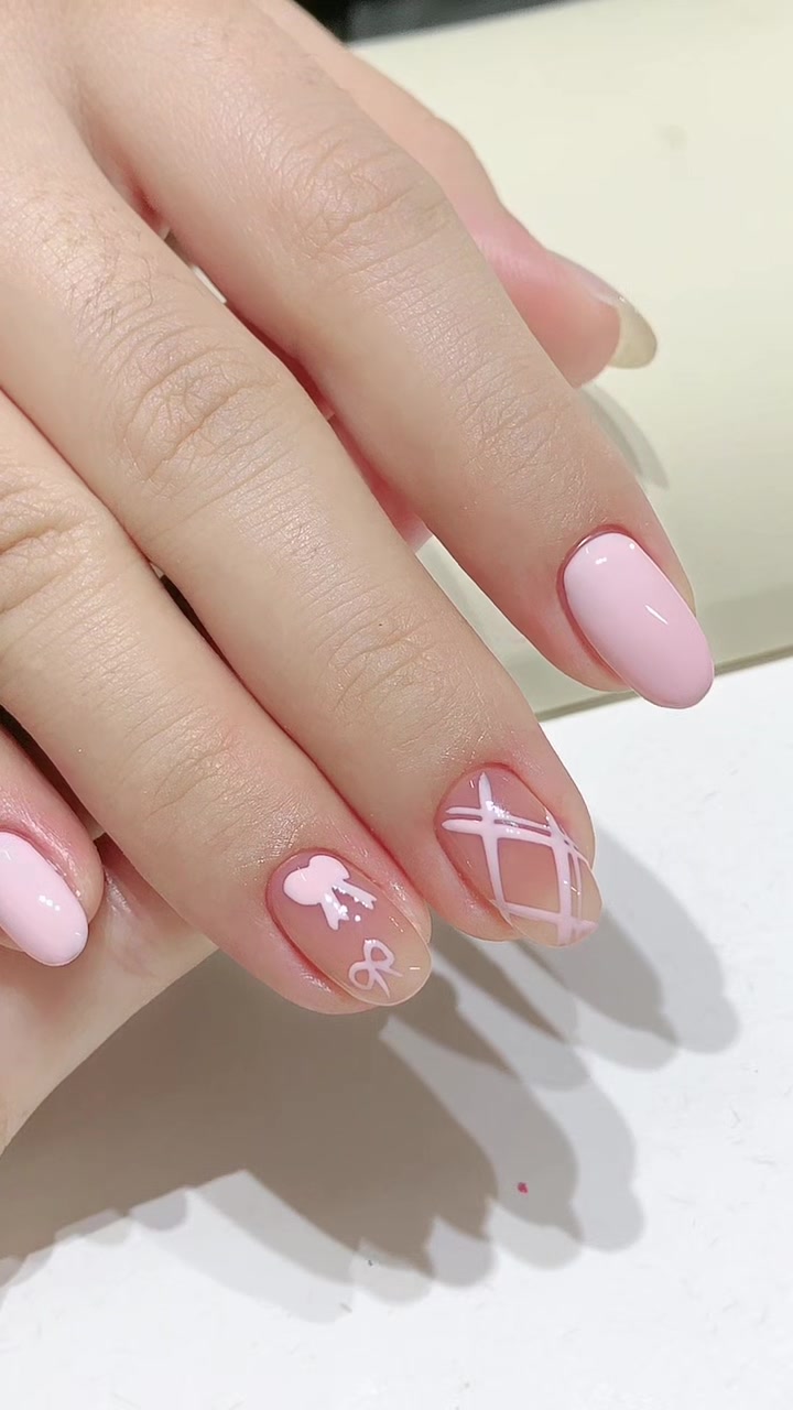@ROUNI NAILS