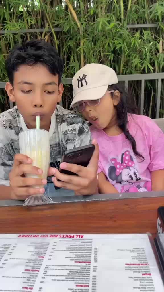 @Shresti