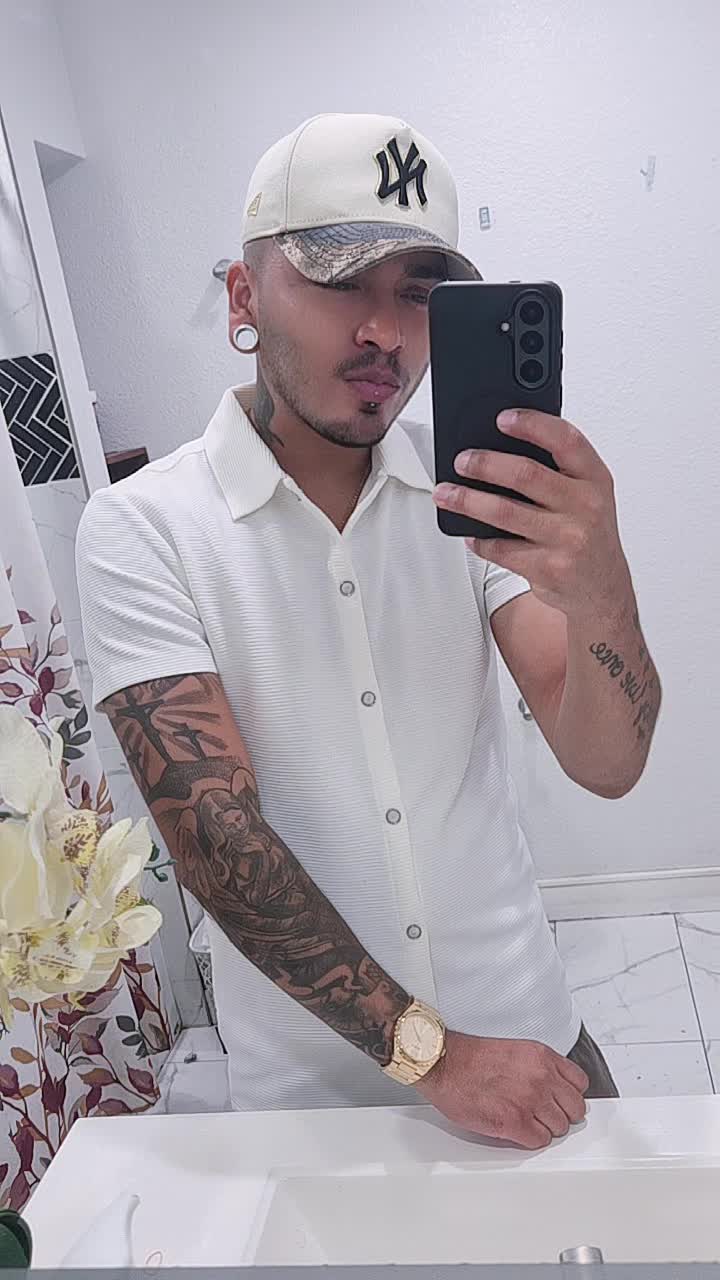 @🖤🤍Carlithos🤍🖤