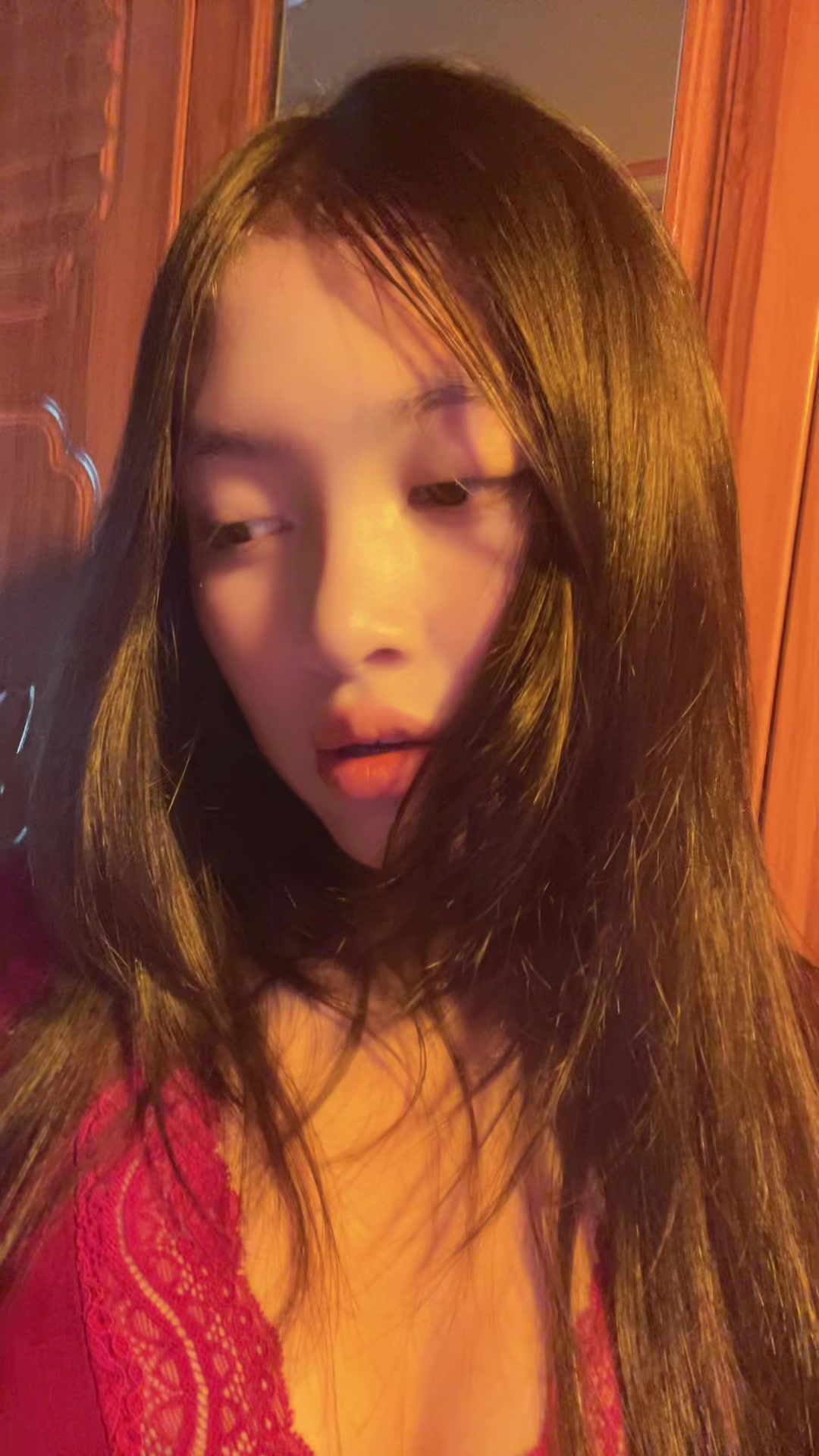 @Houng ><