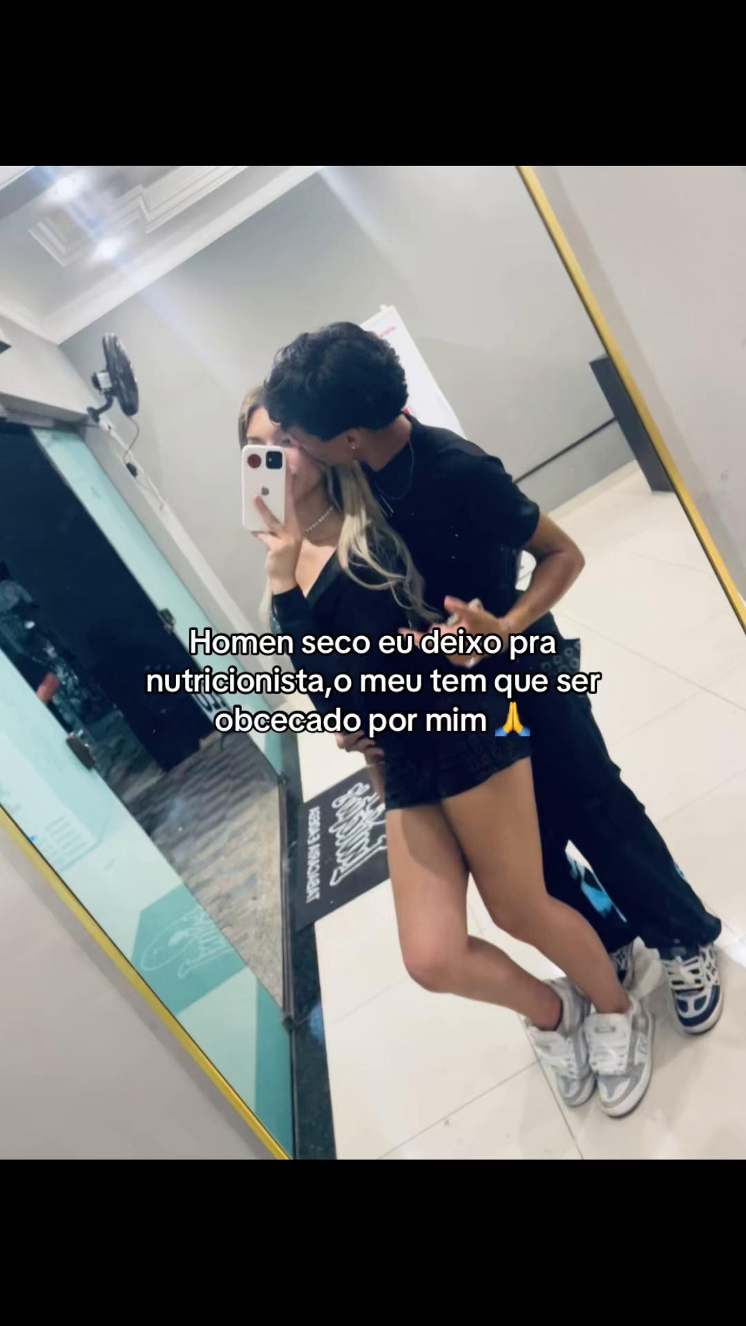 @Elloá Zampierii