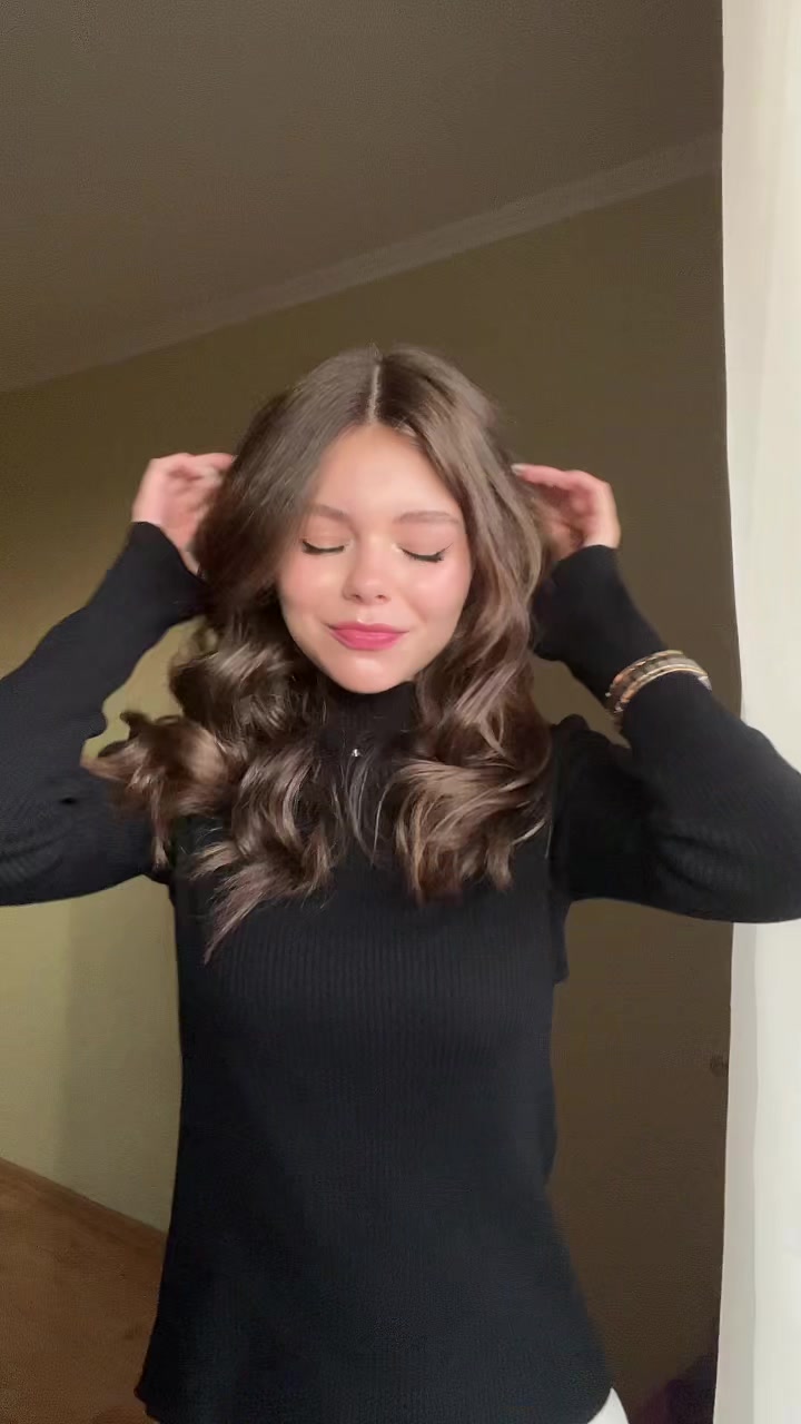 @уляна