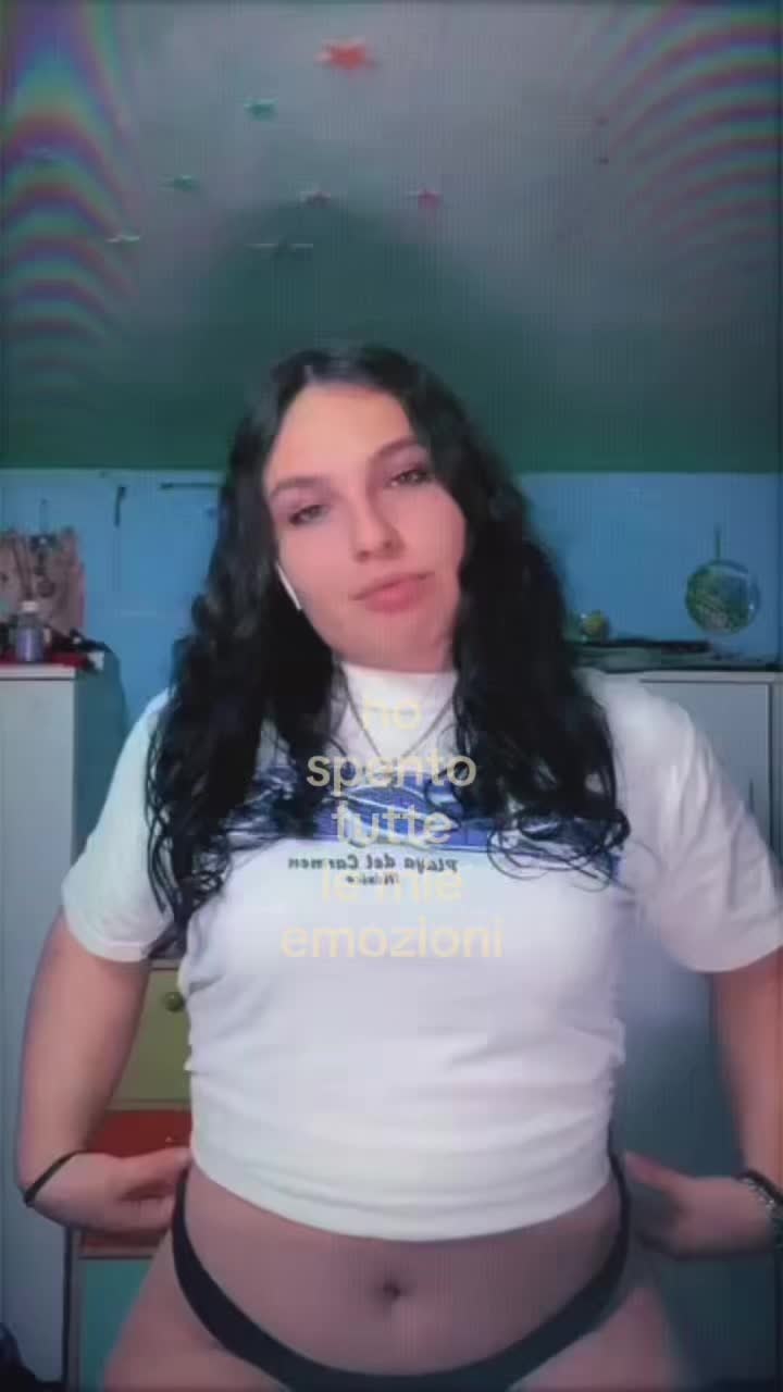 @A N N E 🕷️