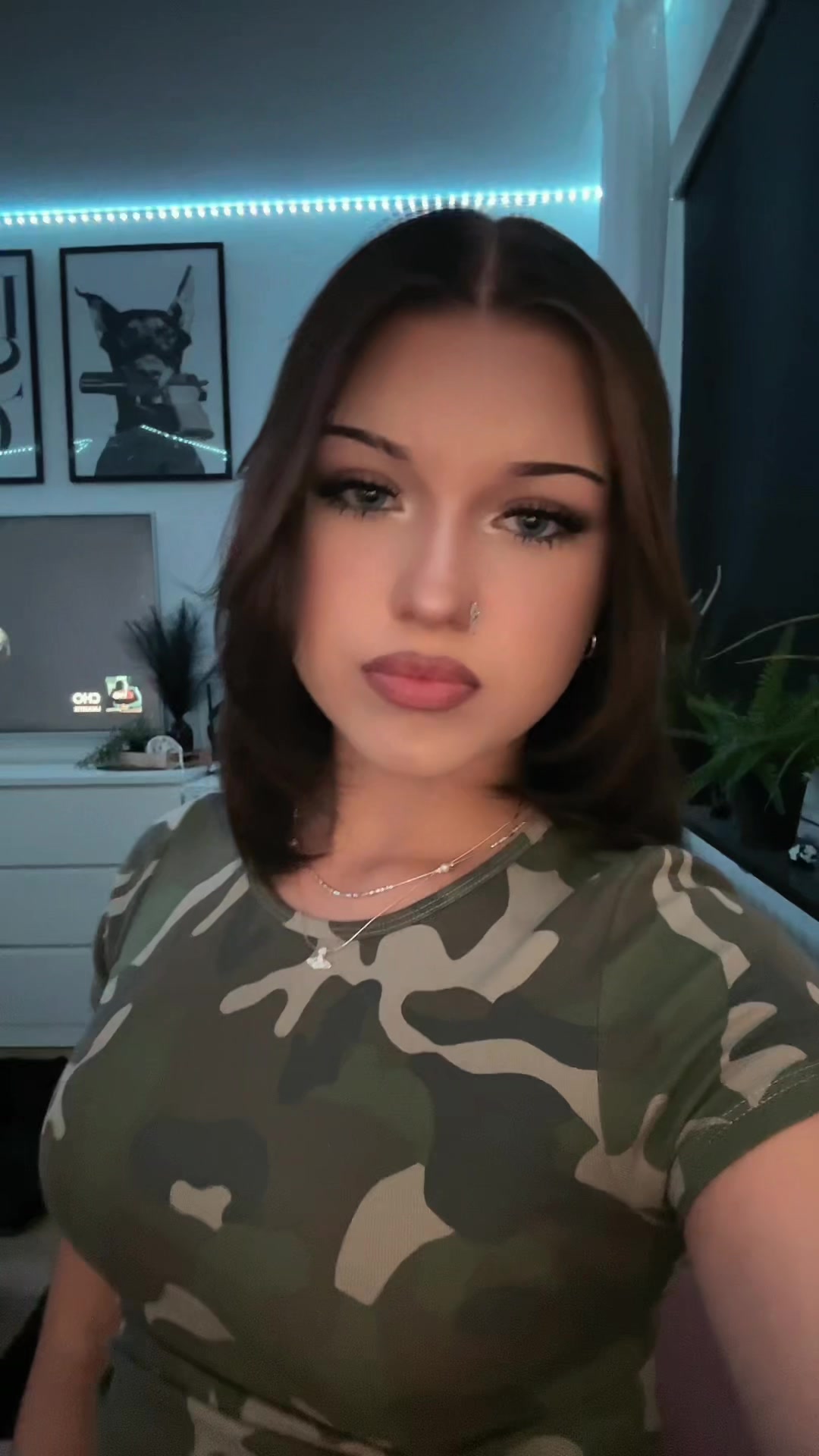 @𝒮ℴ𝓅𝒽𝒾ℯ