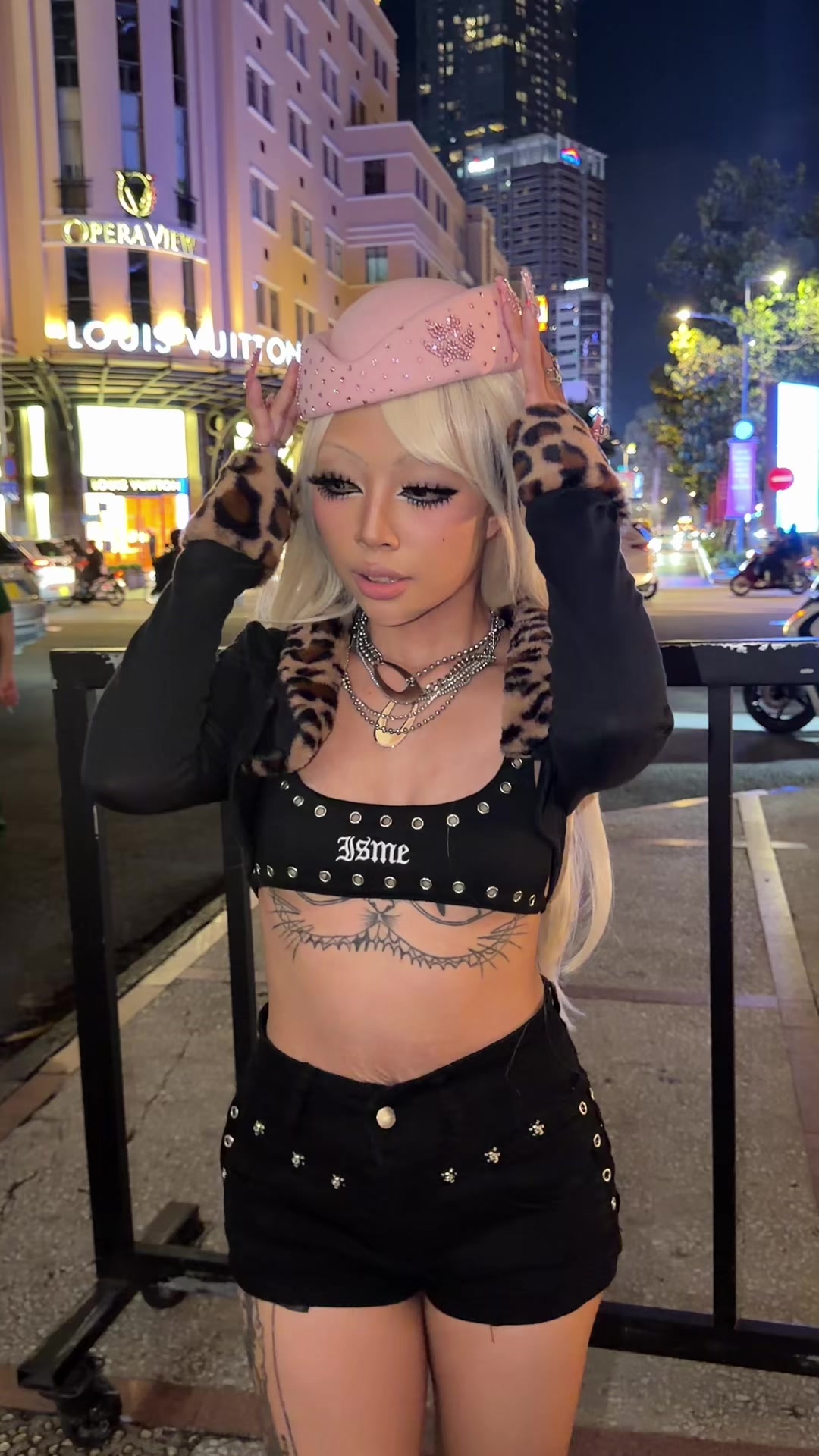 @1 Foxie khác