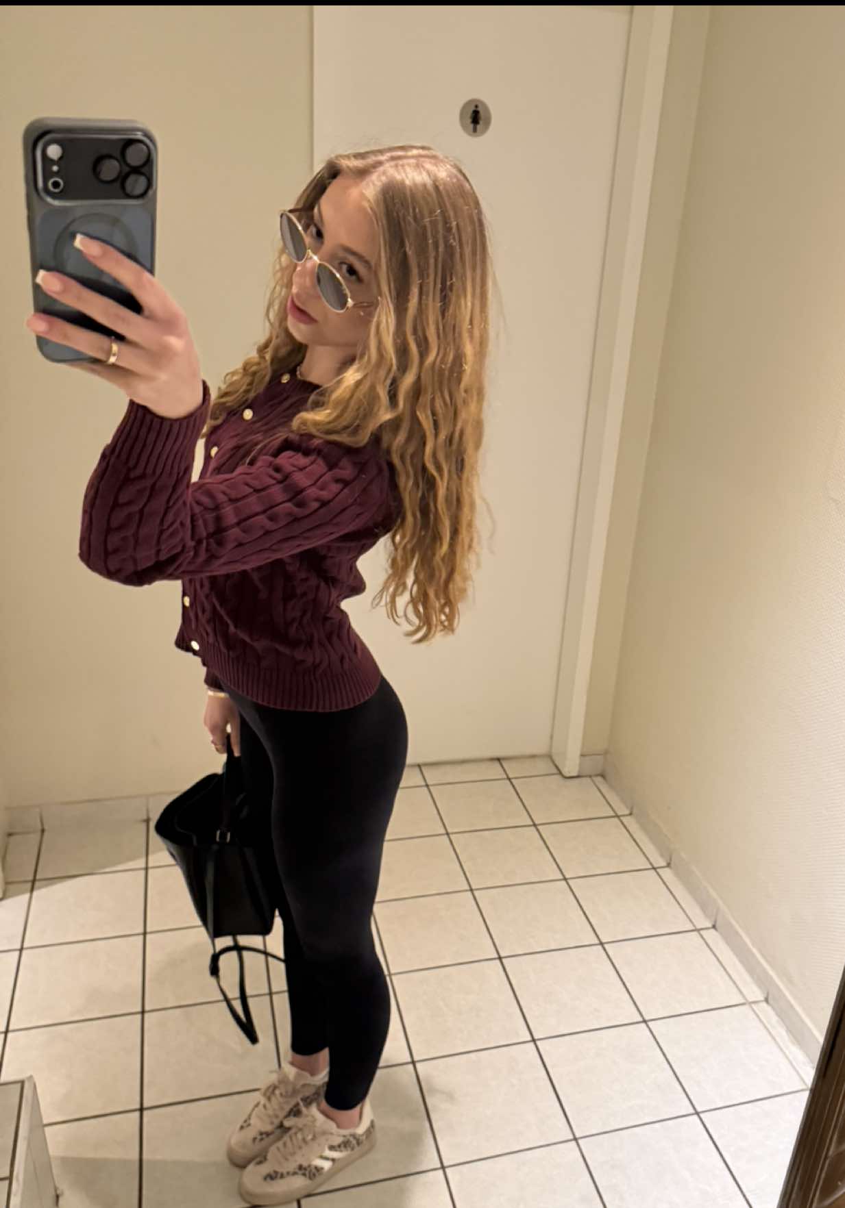 @Romyxxs