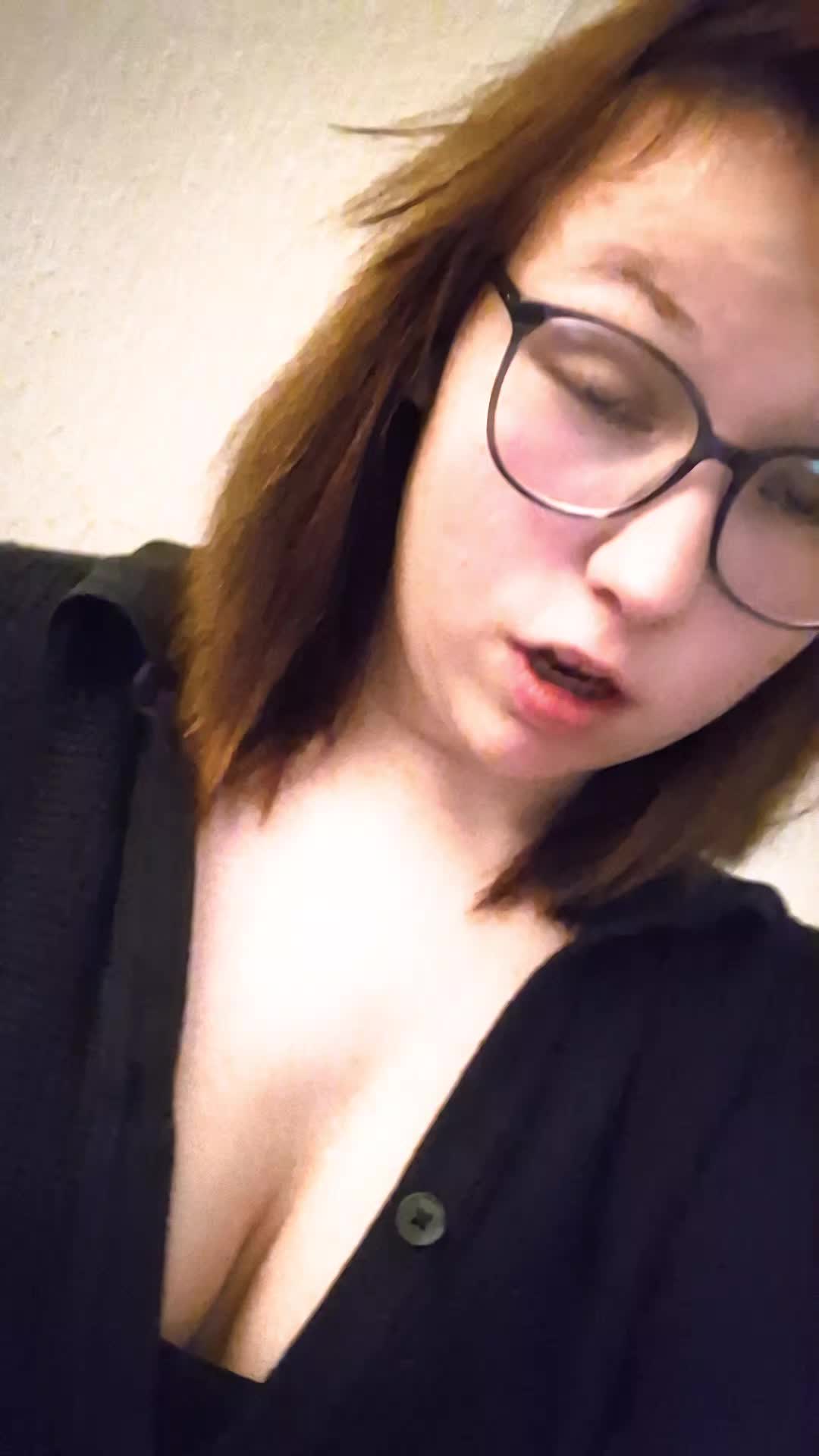 @Sarah_blue