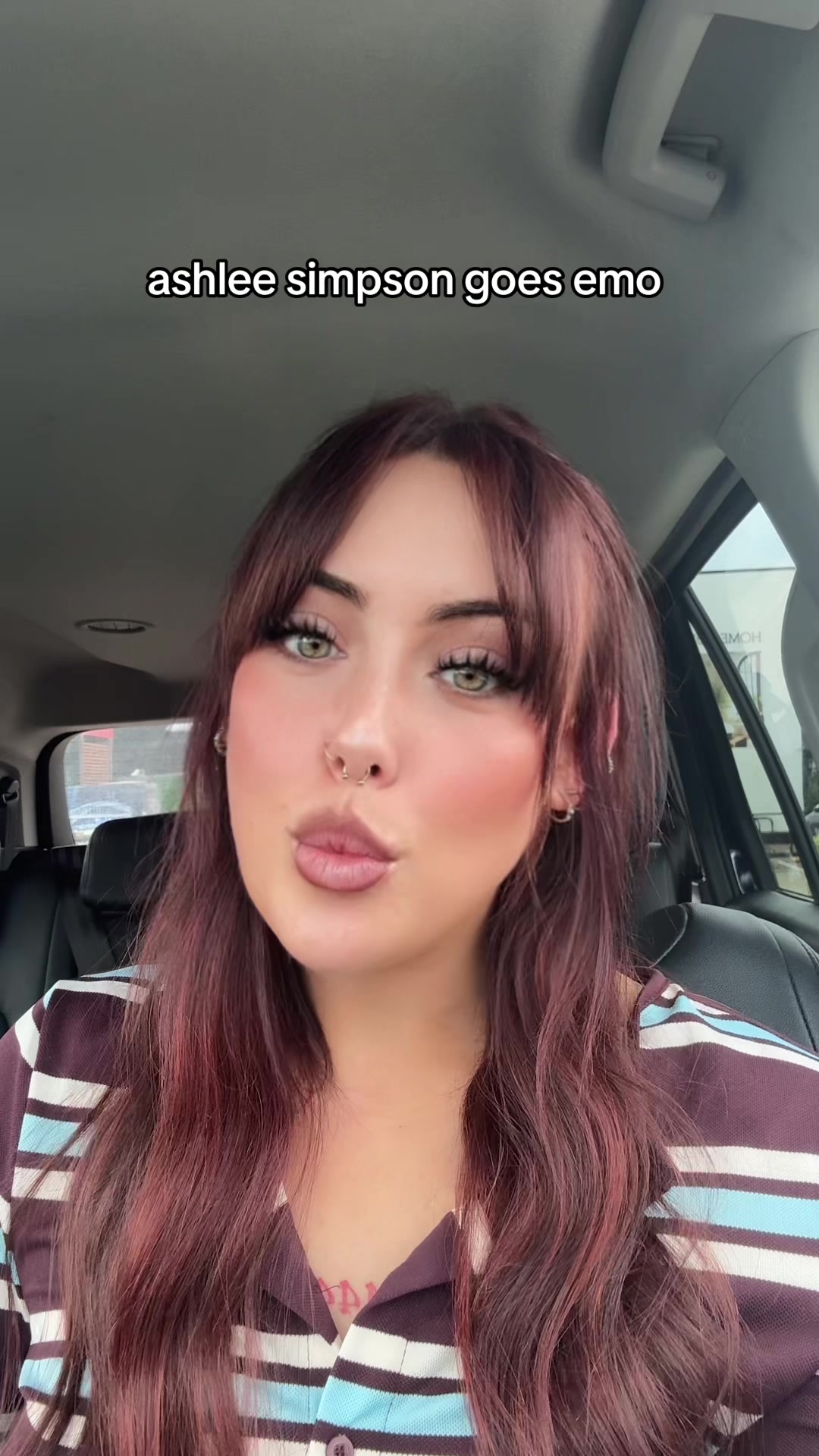 @LEASHBIAN 😈