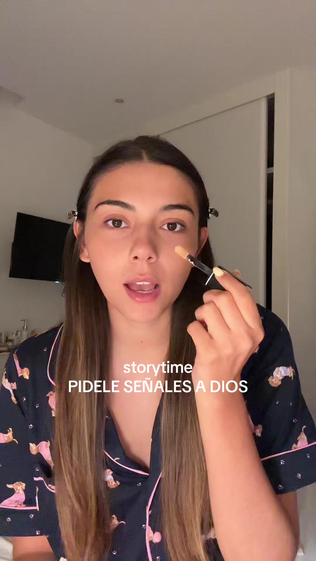 @adrianaleivaac