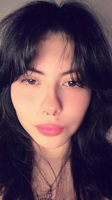 @Julia𖣂