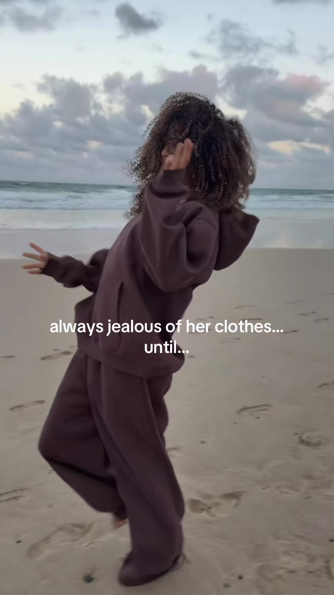 @vanessafindsoutfits