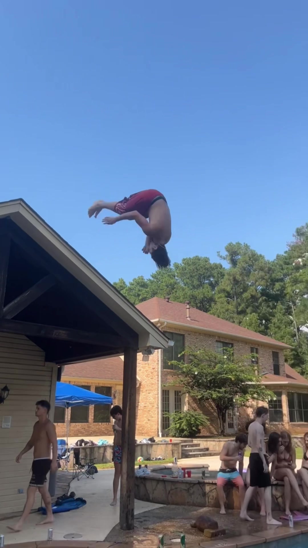 @august🦇