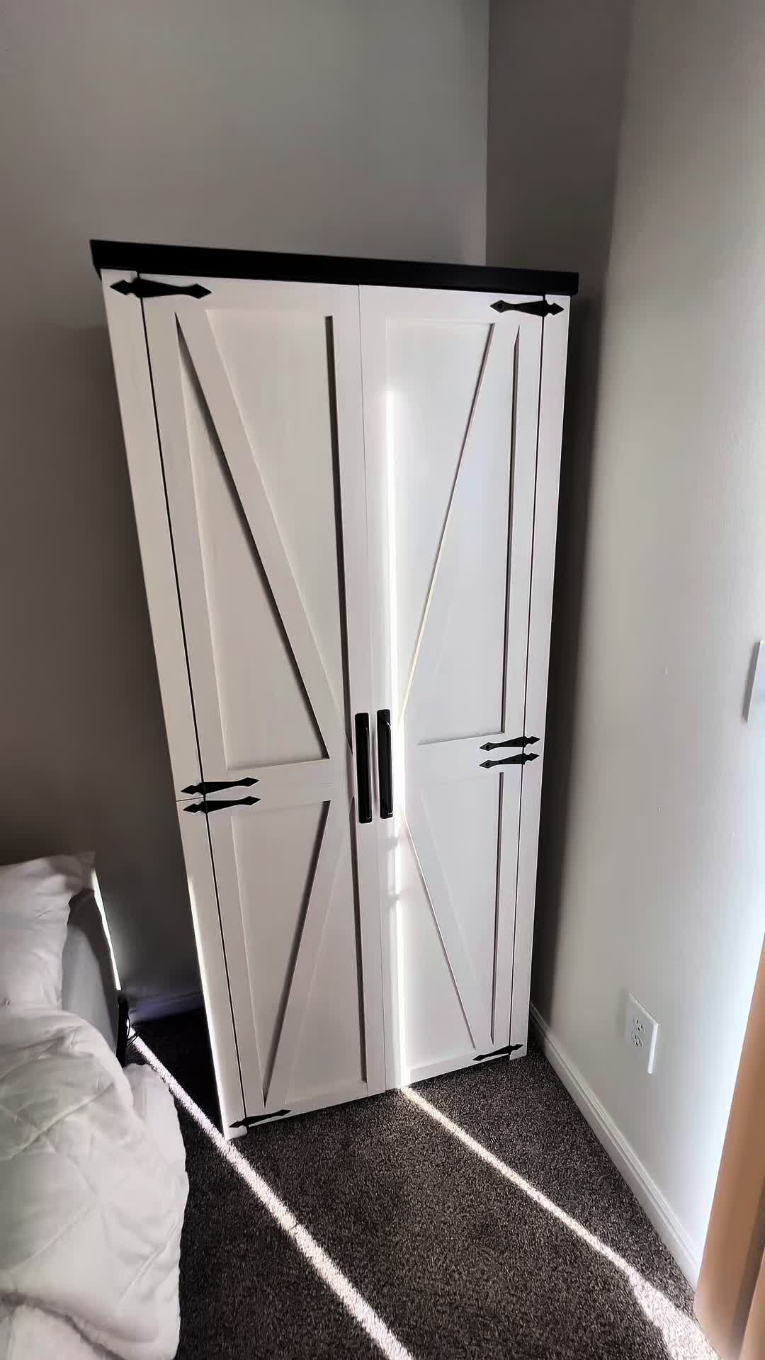 @cartoonbecky