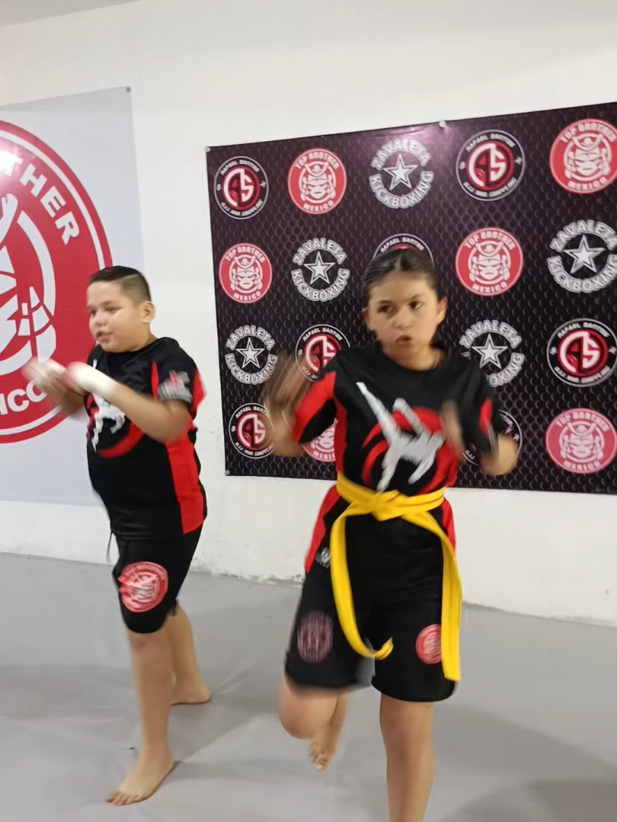 @ZavaletaKickboxing_mma