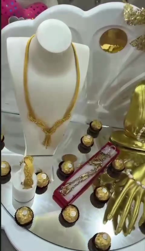 @Xon&ccedil;a Evi
