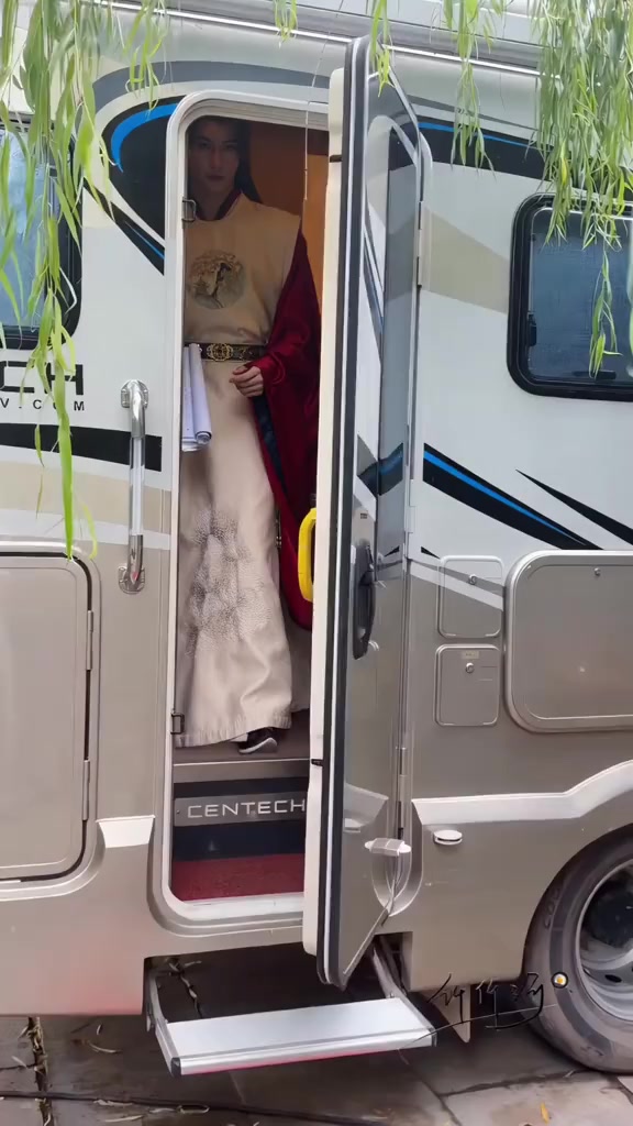 @𝘾𝙝𝙚𝙣𝙜🐾