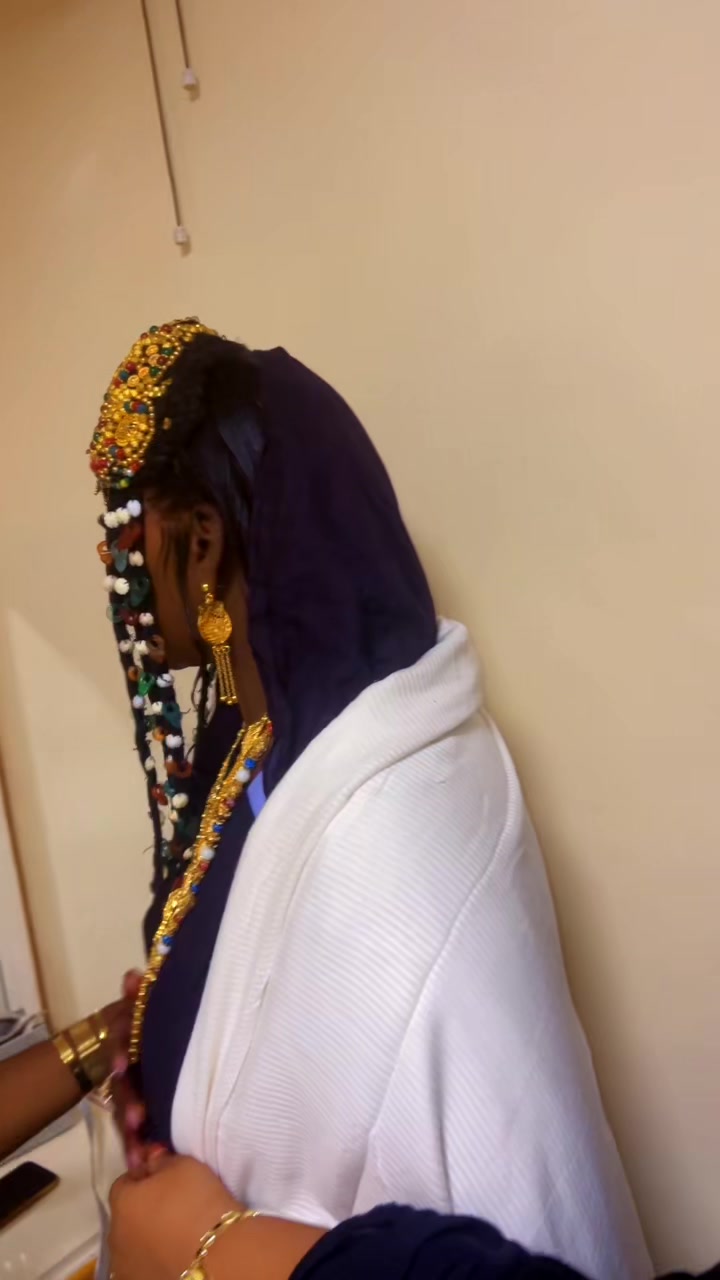 @Evachou 🇸🇳🇲🇷