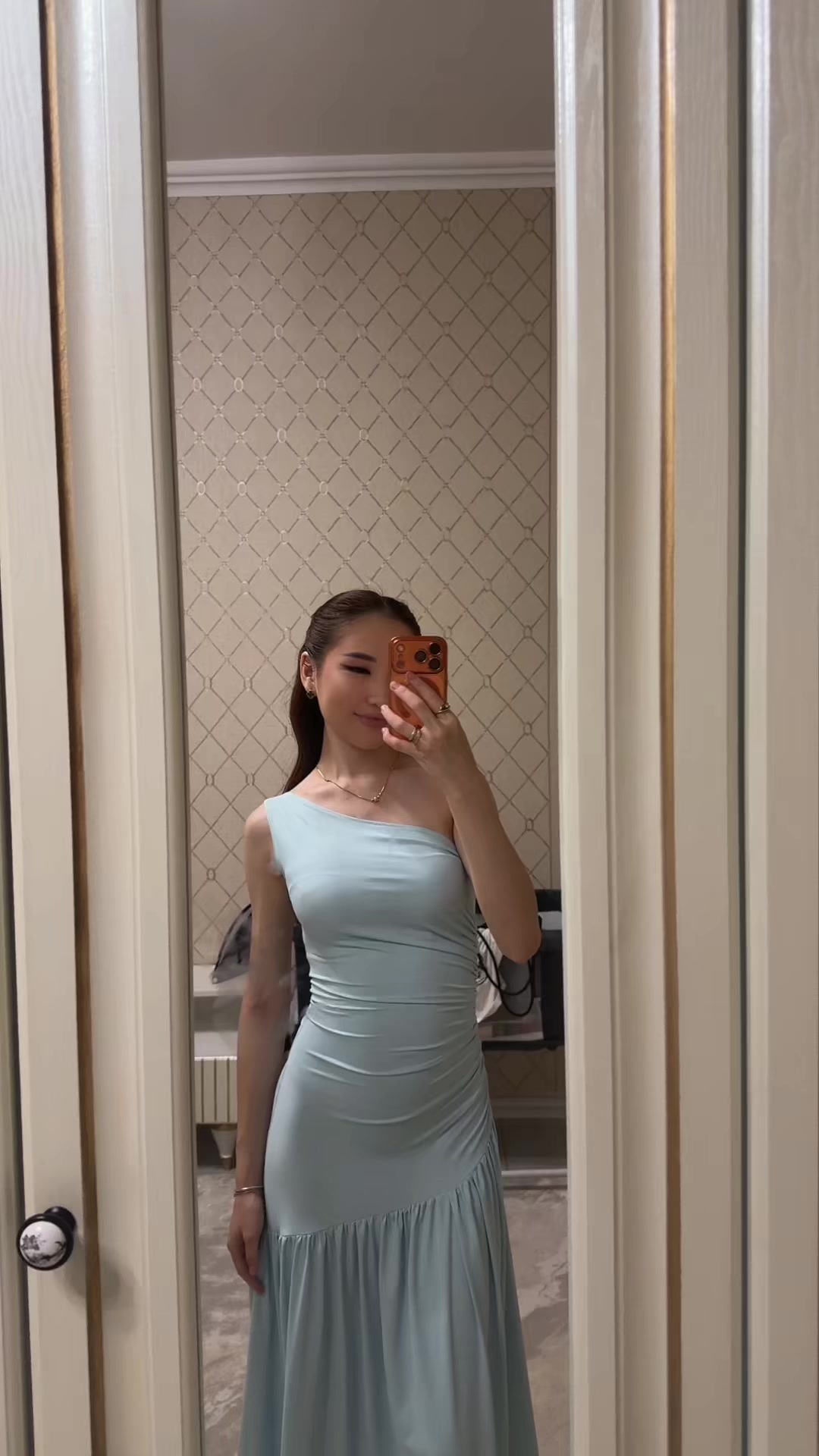 @rbnkr_e