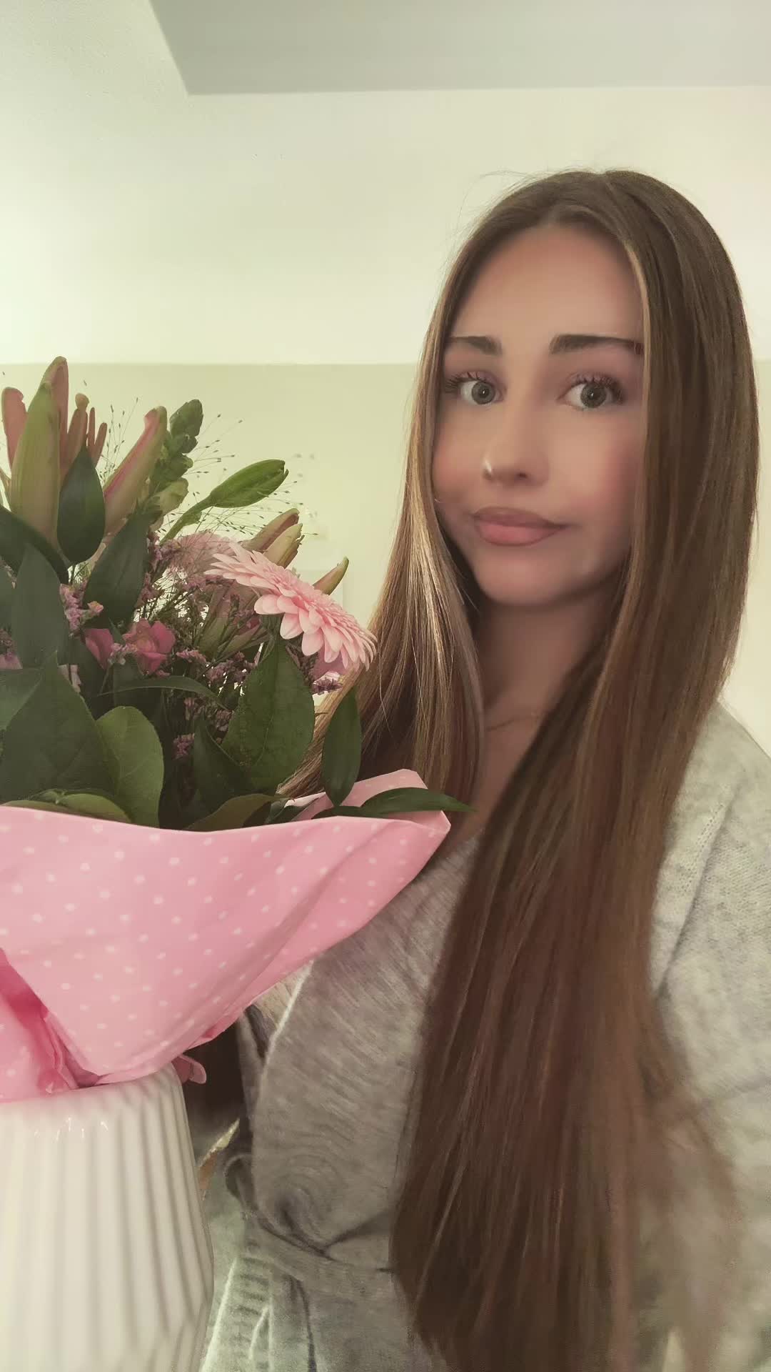 @𝐌𝐚𝐫𝐥𝐚
